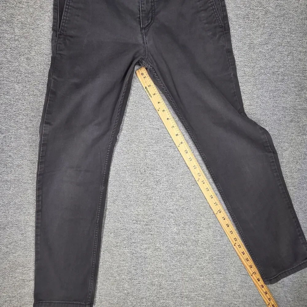 LEVI’S DARK GRAY CHINO PANTS – W29 L30 – STRAIGHT LEG – COTTON STRETCH BLEND